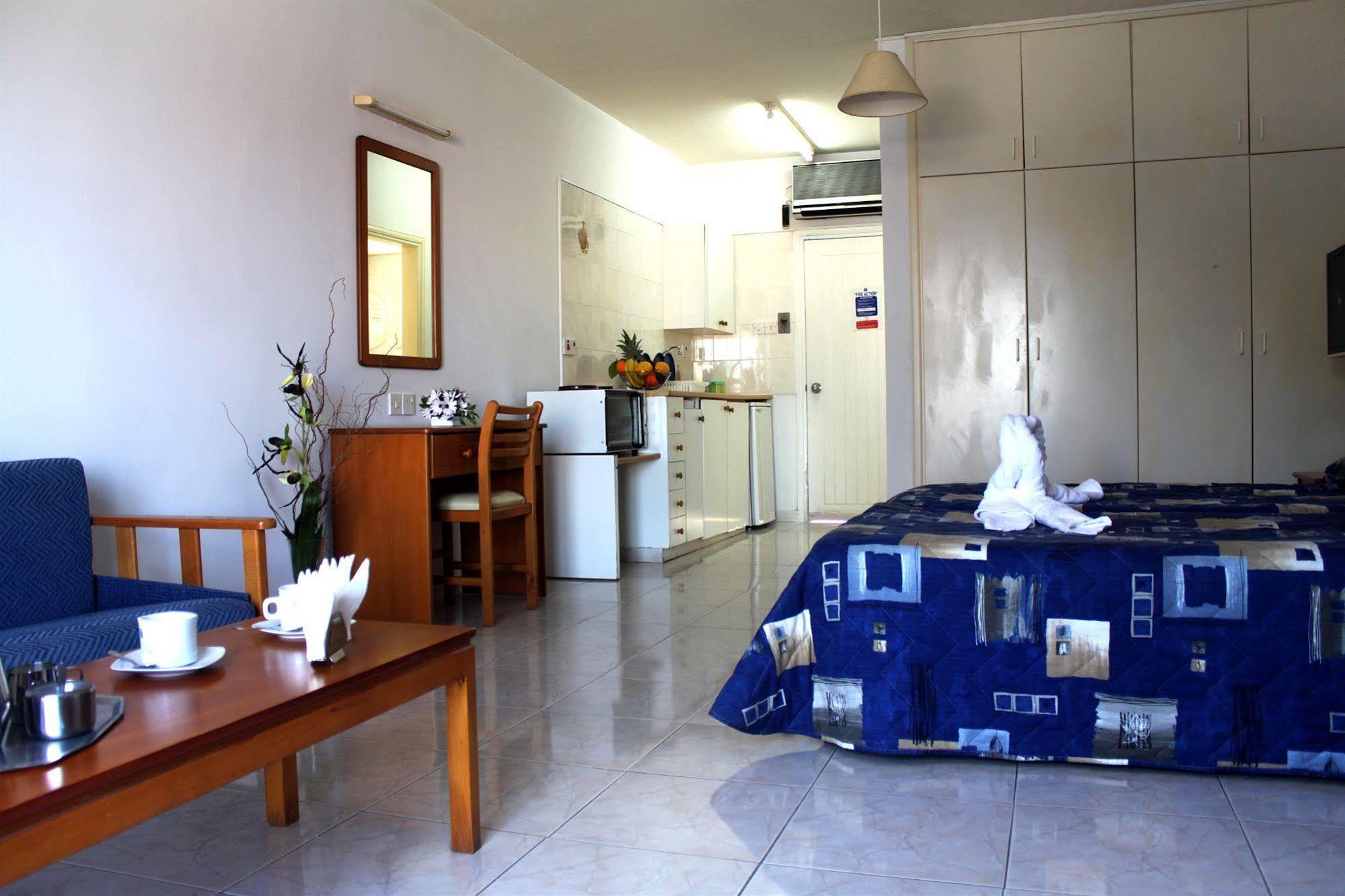 Sunny Hill Hotel Apartments Paphos Exteriér fotografie